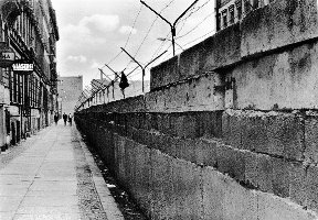 berlinwall-200