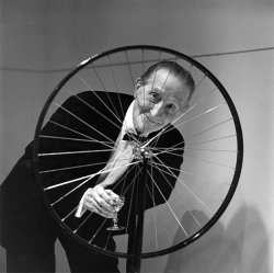 duchamp-bicycle-smiling